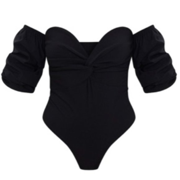 PrettyLittleThing Bardot Ruched Bodysuit with Puff Sleeves - Picture 4 of 5